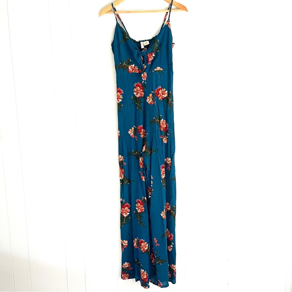 NWT Sky & Sparrow Blue Floral Jumpsuit Women’s Size M Spaghetti Strap Tie Front